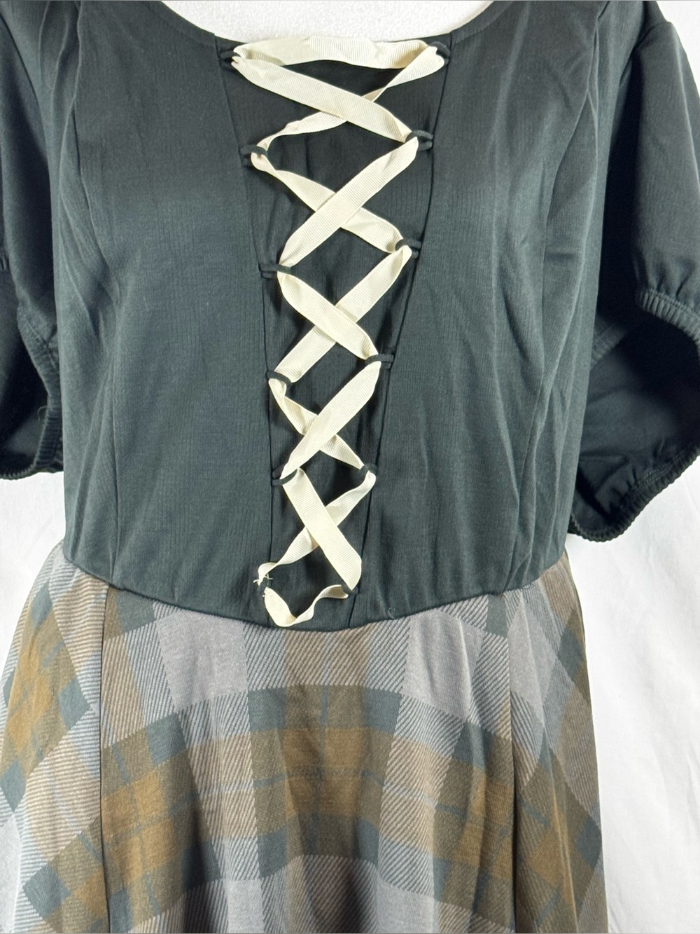 Torrid Outlander short sleeve tartan Halloween cosplay Dress size 3X - Picture 6 of 13